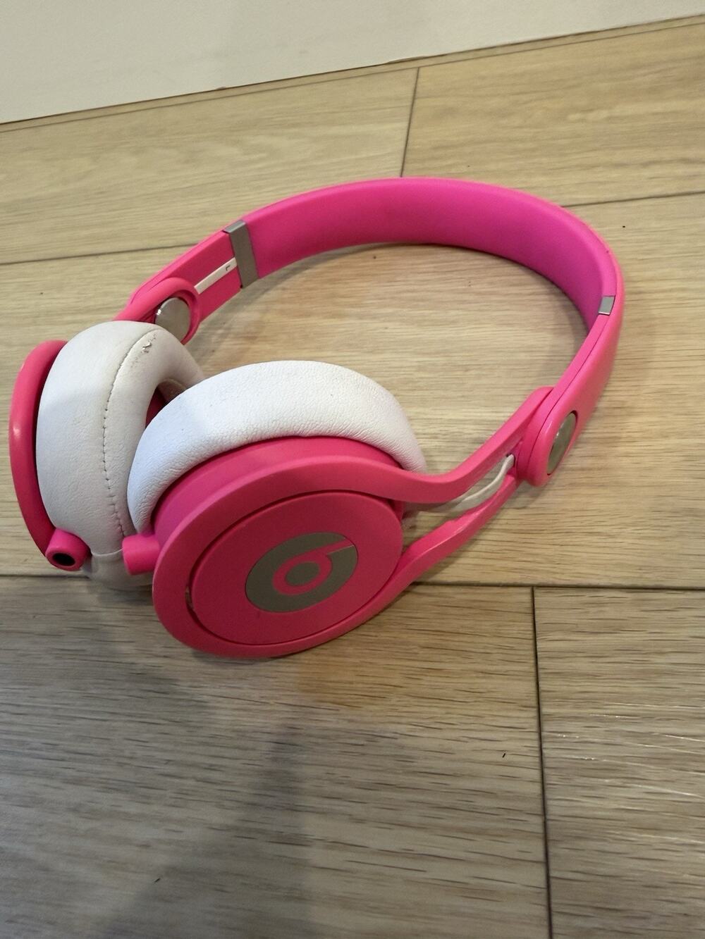 Beats Mixr Mixer David Guetta Edition Limited Edition Rare NEON Pink No Cord
